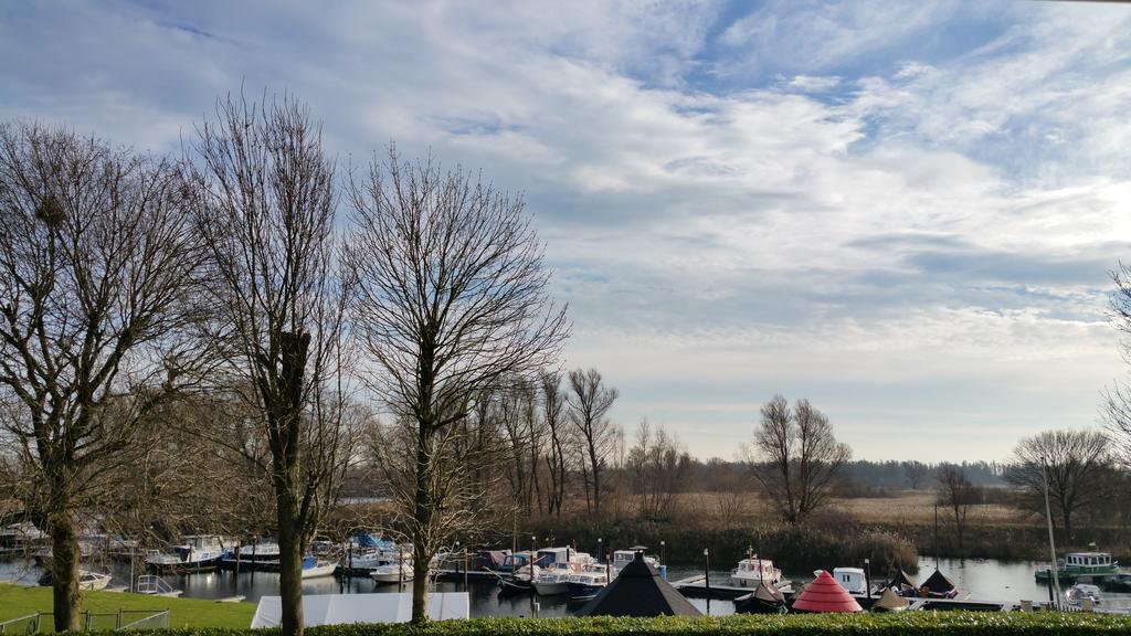 De Brabantse Biesbosch Hotel Werkendam Luaran gambar