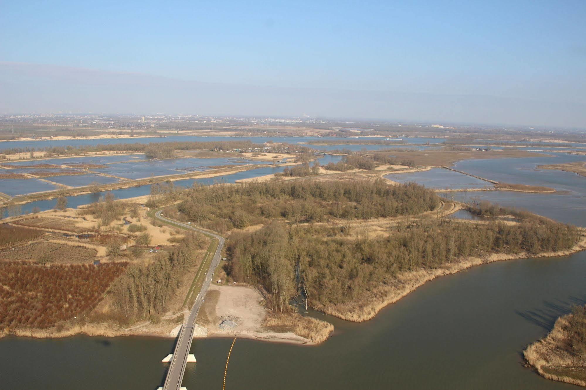 De Brabantse Biesbosch Hotel Werkendam Luaran gambar