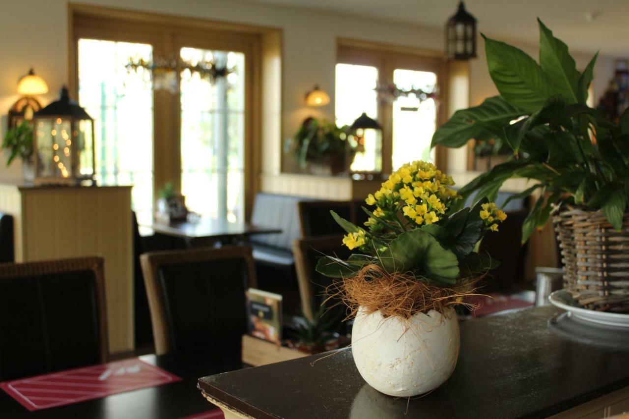 De Brabantse Biesbosch Hotel Werkendam Luaran gambar